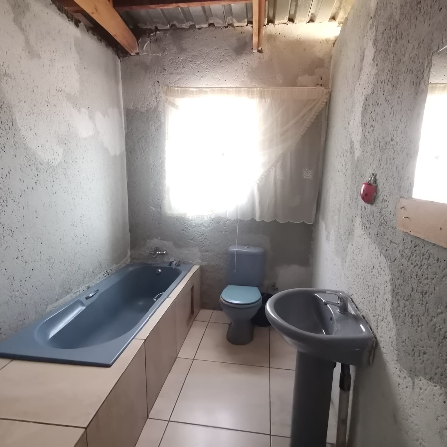 2 Bedroom Property for Sale in Lethlabile North West